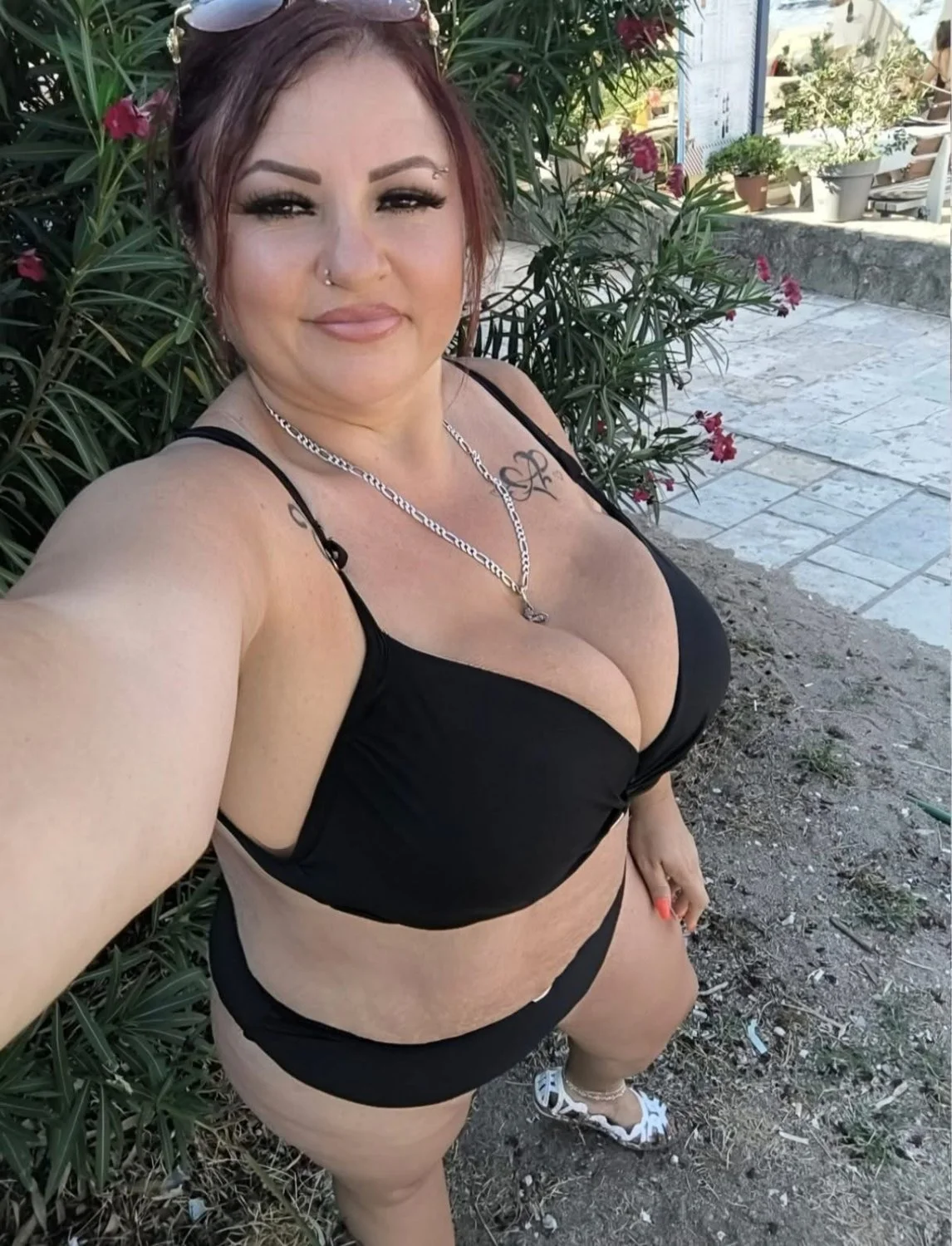 Mix of boobs main image