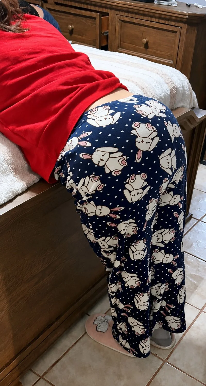 MILs big ass image 9