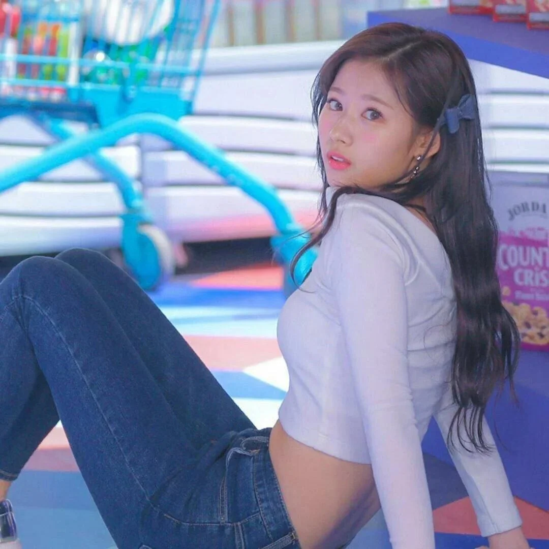 Sana (Twice) Pictures 6 image 19