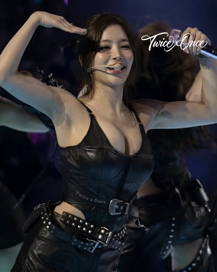 Sana (Twice) Pictures 6 image 2