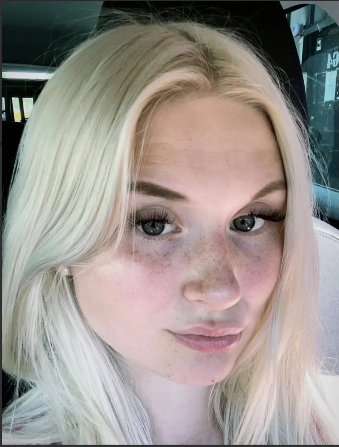 Lovisa main image
