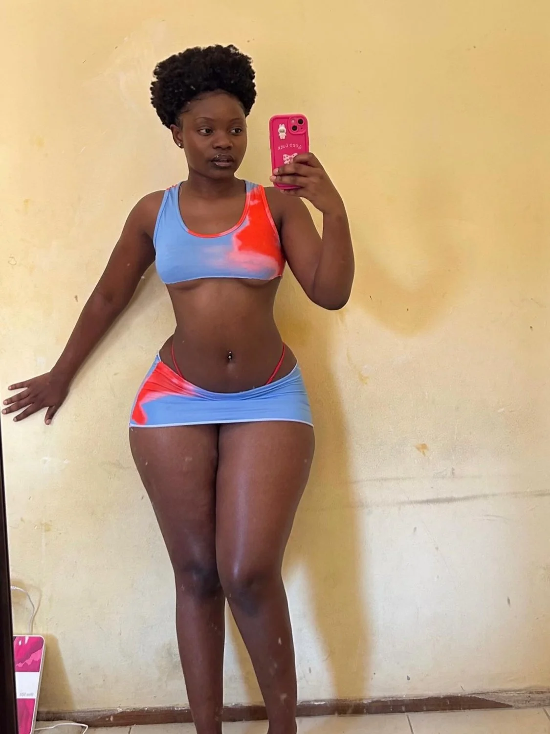 Essa e da África taiwo_mabs, preta cavalona🤤😈 image 4