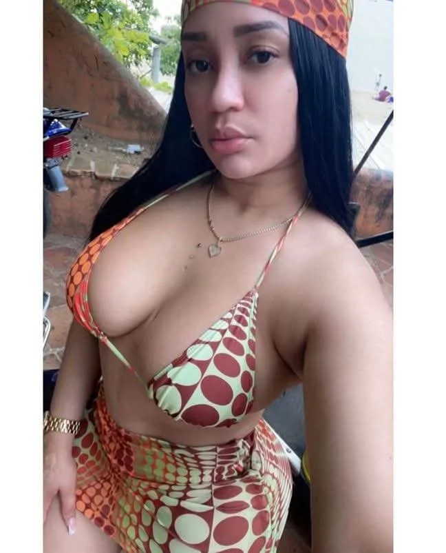 tits album image 8