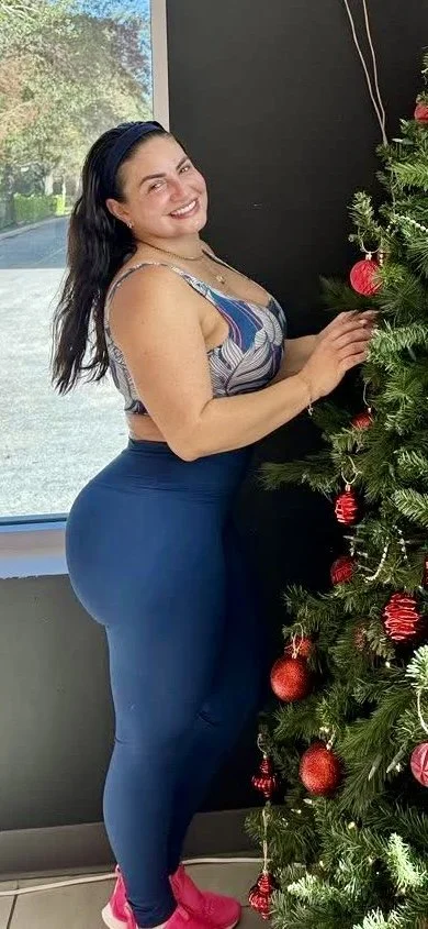 Busty Florida Latina milf Mafe Gordon image 31