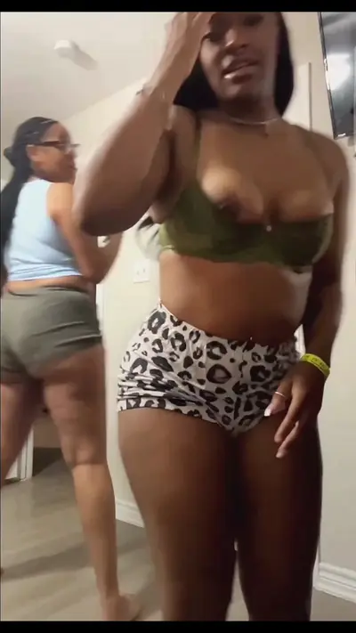 Three Tik tok thots shakin ASS & nipslips cover image