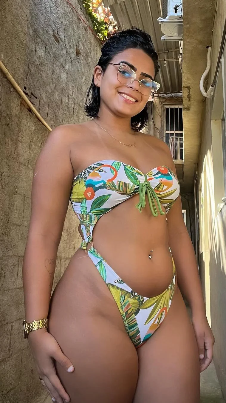 Novinha gostosa image 8