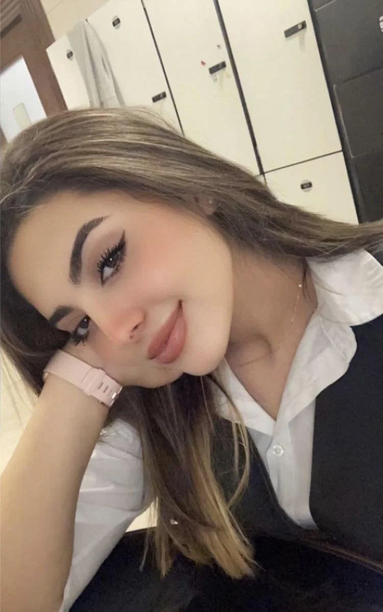 Exposed Slut Rubs Her Pussy main image