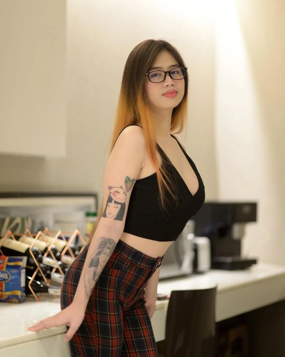 hot asian model image 17