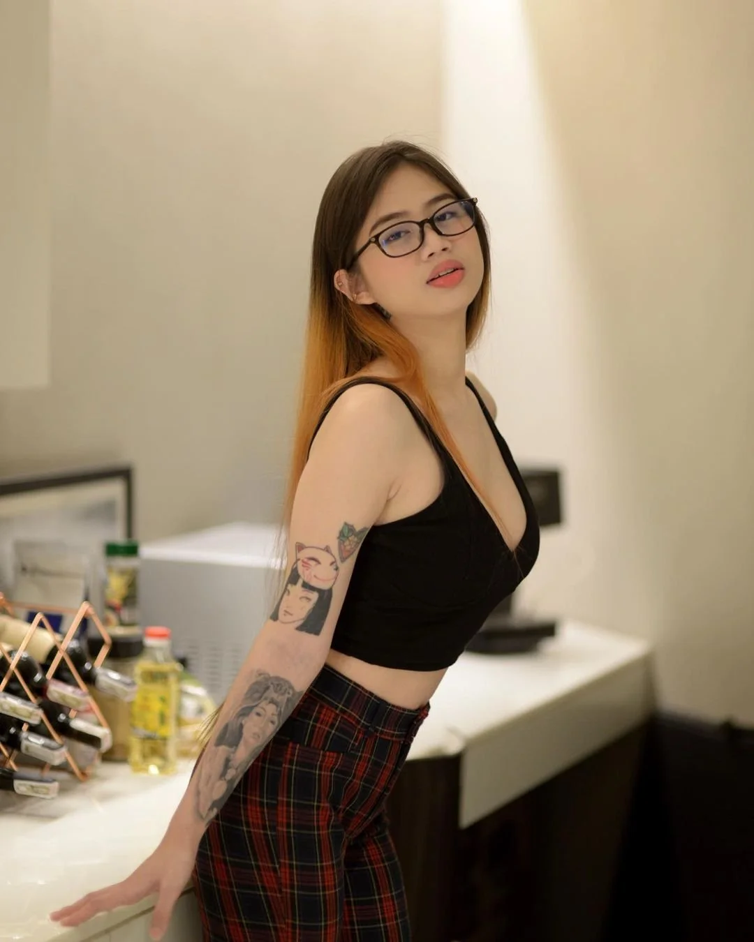 hot asian model image 18