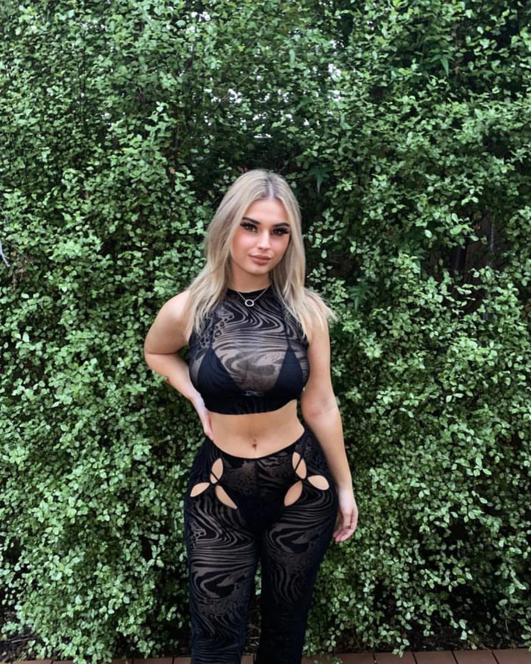 Teen slut Schyla image 13