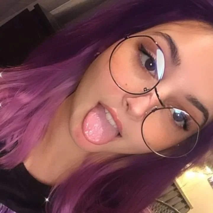 Tell me how you want to fuck my young slutty 21yo gf on kik: cuckedx image 8