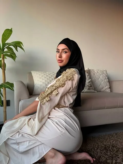 Hijabi IG Slut Raneen image 4