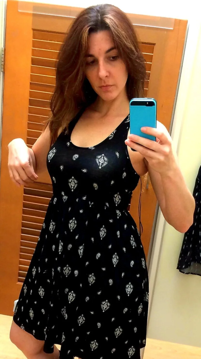 Trusting girlfriend on display for all to see image 4