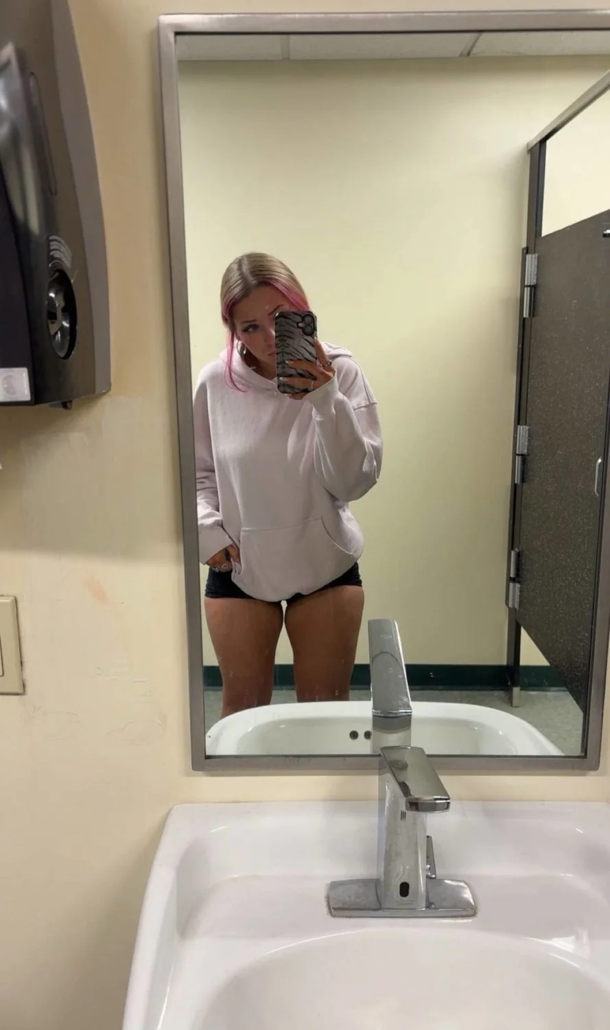 Sexy teen collection 6 sluts 18+ image 4
