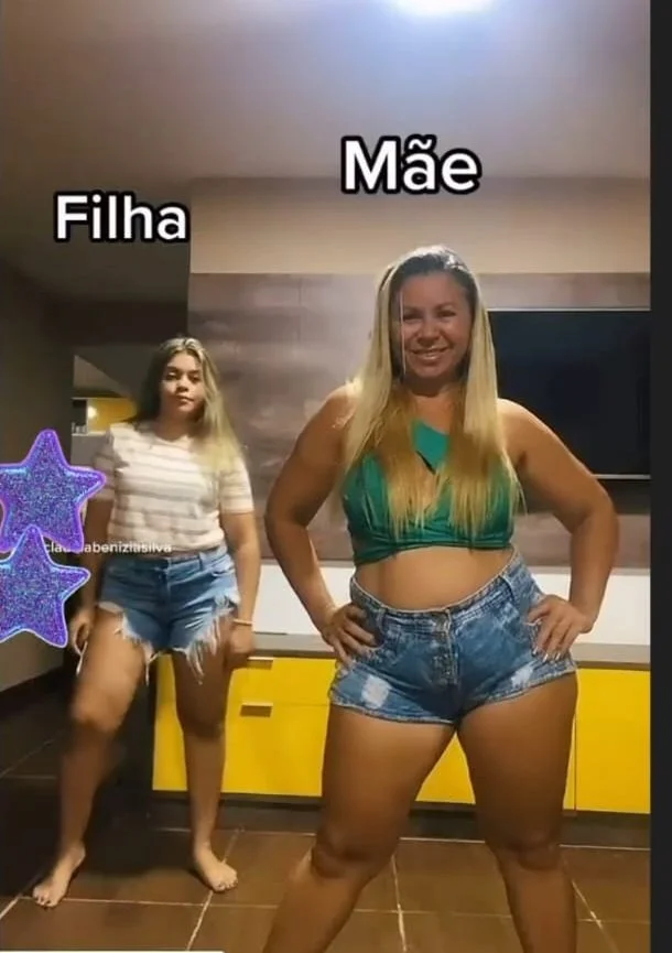 Mãe e Filha, coroa casada deliciosa com sua filha tesuda. image 32