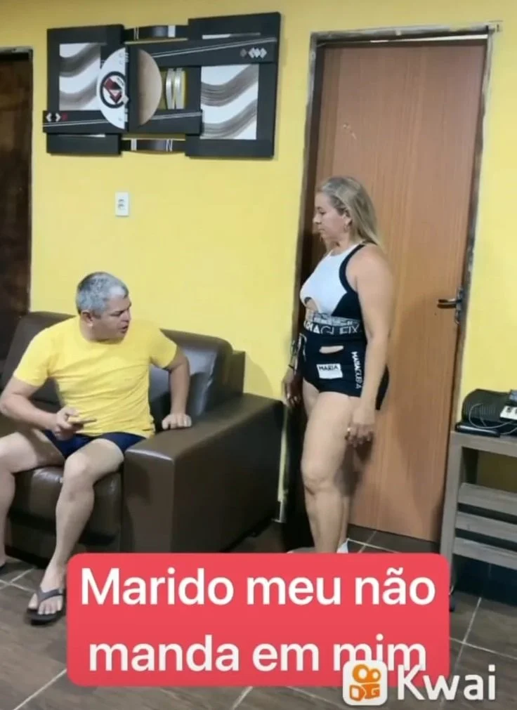 Mãe e Filha, coroa casada deliciosa com sua filha tesuda. image 40