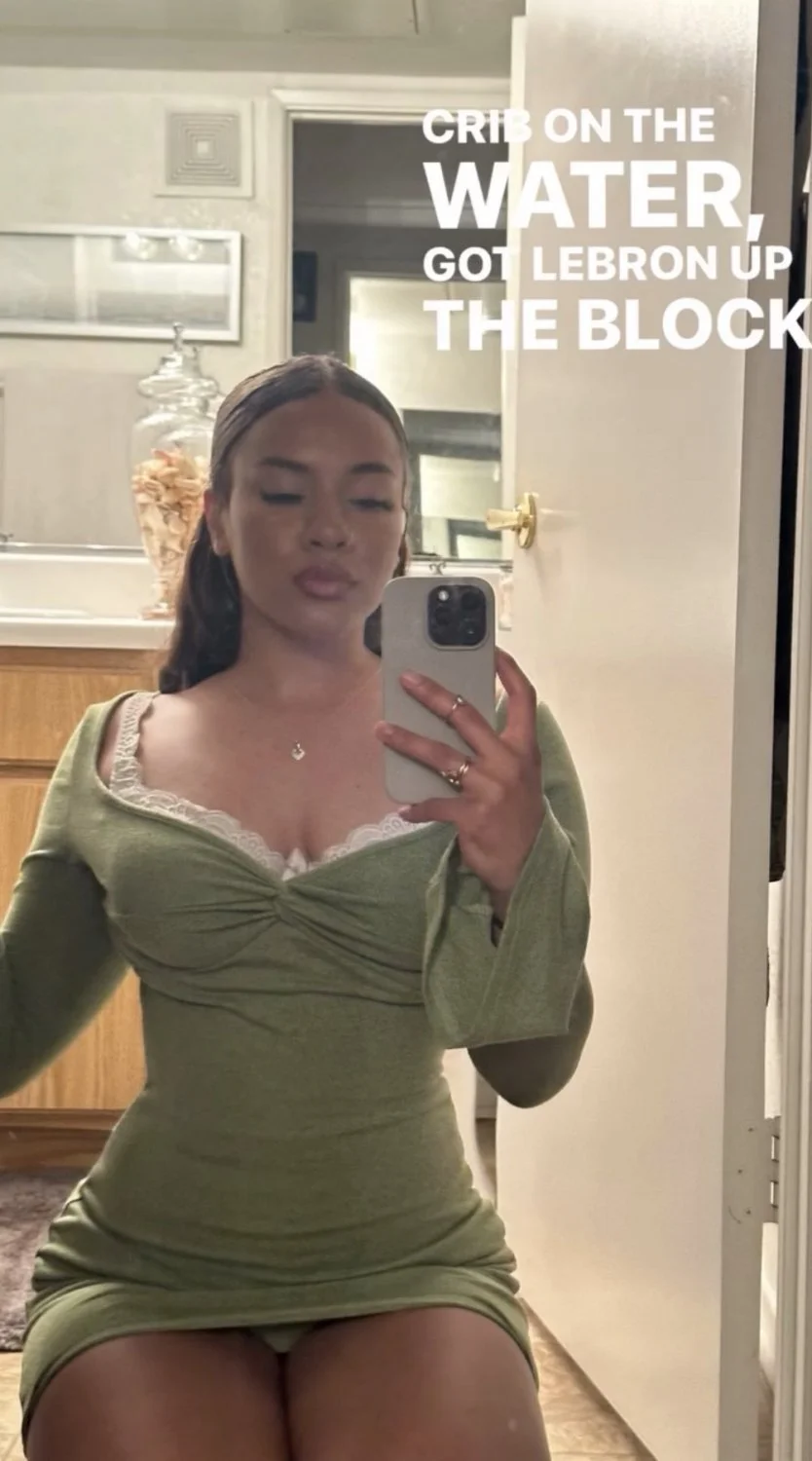Pretty SoCal Redbone baddie Zoey image 5