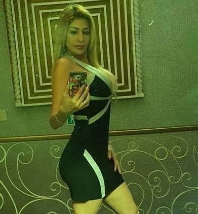 Milf colombiana image 3