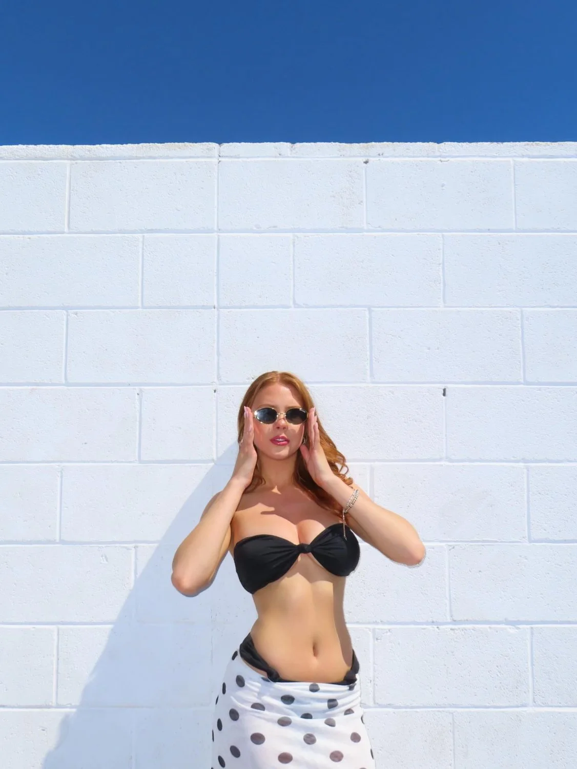 Perfect Body Redhead image 3