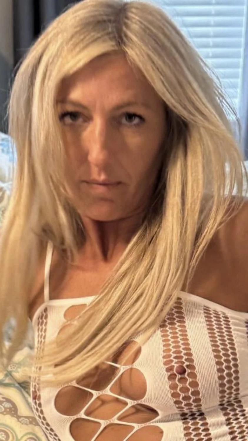 Hubby showing off his 3 holed whore MILF wife. This whores asshole is fucking hypnotizing🔥🔥🔥🔥🔥 image 14