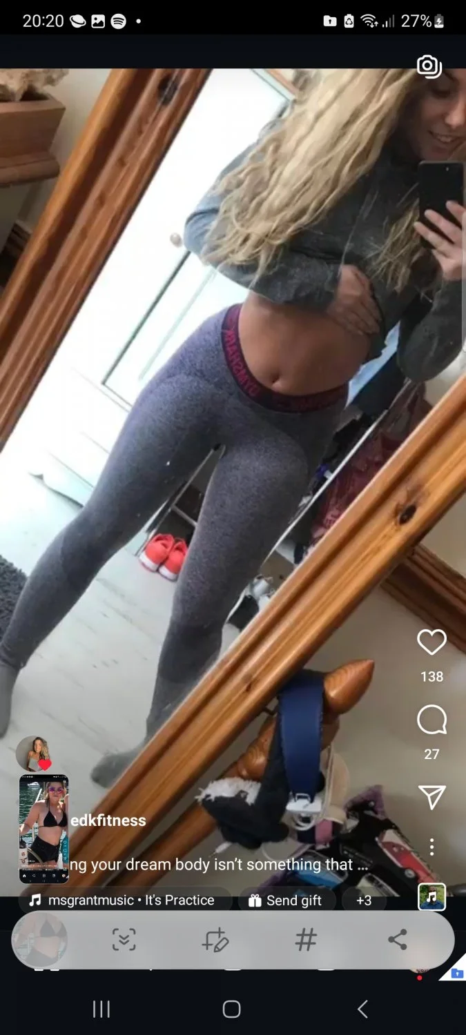 Emma gorgeous newlywed image 19