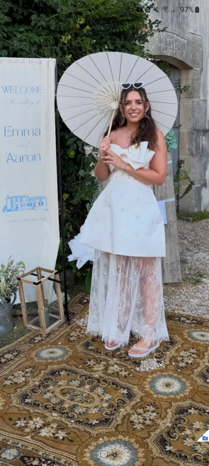 Emma gorgeous newlywed image 4