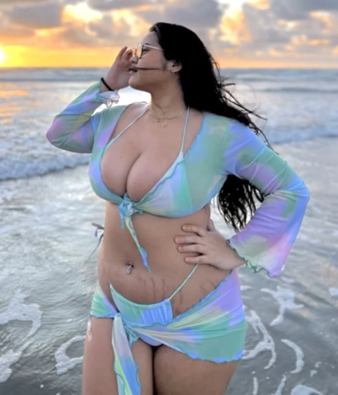 I bet her dad goons daily to his THICK innocent looking teen daughter phat ass & huge milkers image 2