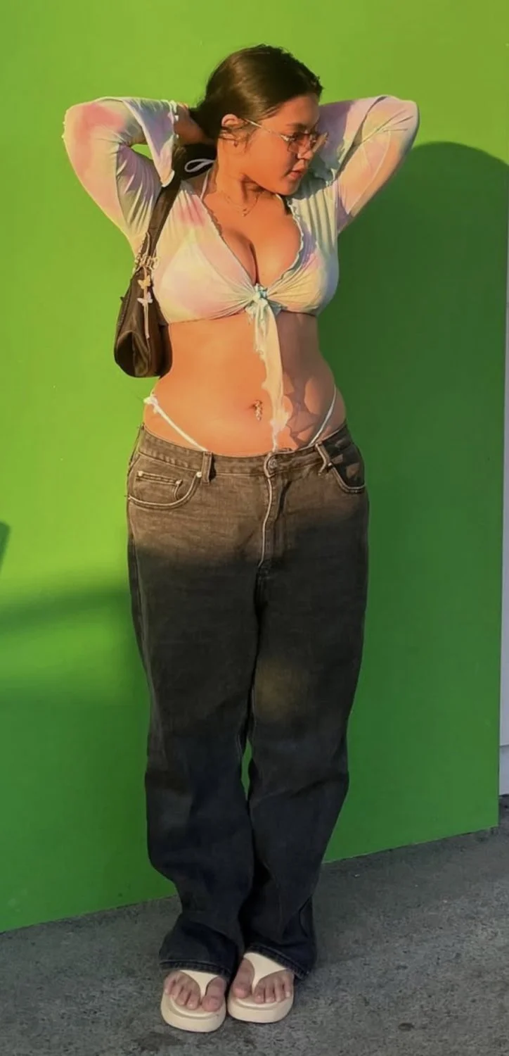 I bet her dad goons daily to his THICK innocent looking teen daughter phat ass & huge milkers image 24