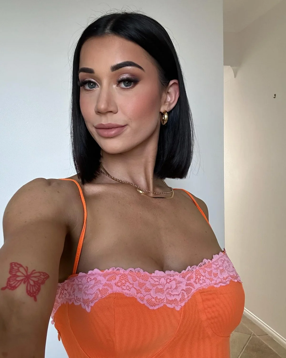 slut 3 image 2