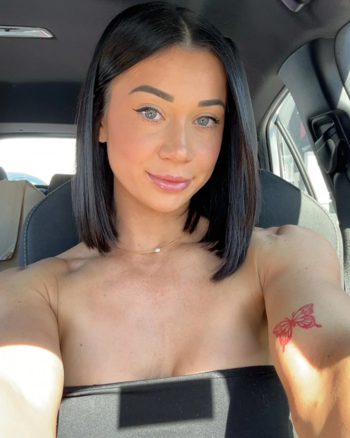 slut 3 image 4