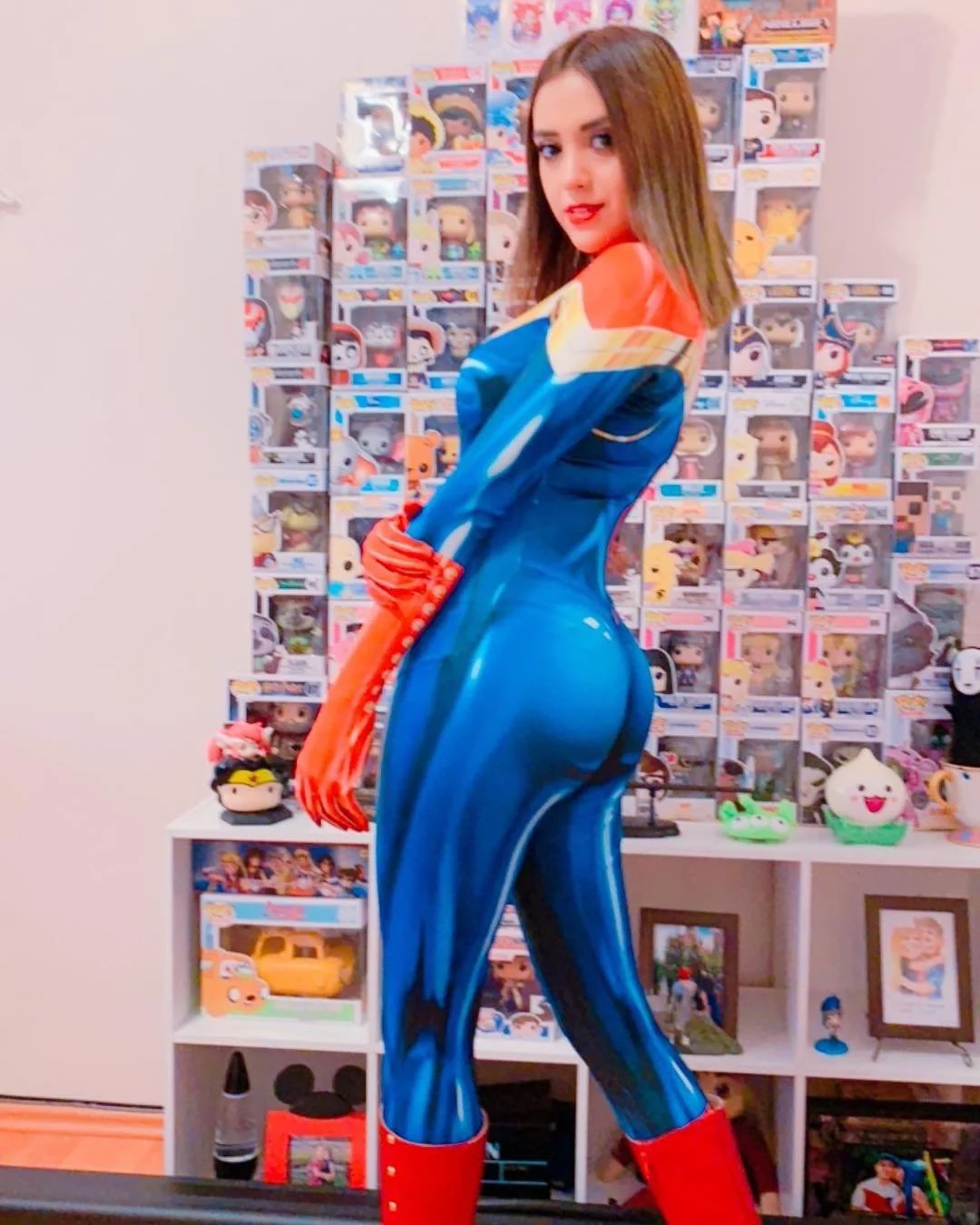 AriGameplays streamer mexicana culona image 13