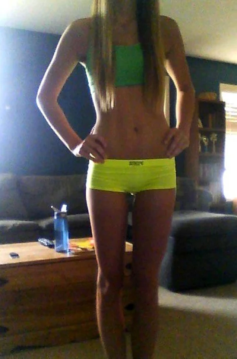 Lindsey D / Tiny2toned / tiny-2-toned / neatly-cluttered image 24