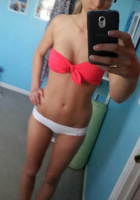 Lindsey D / Tiny2toned / tiny-2-toned / neatly-cluttered image 8