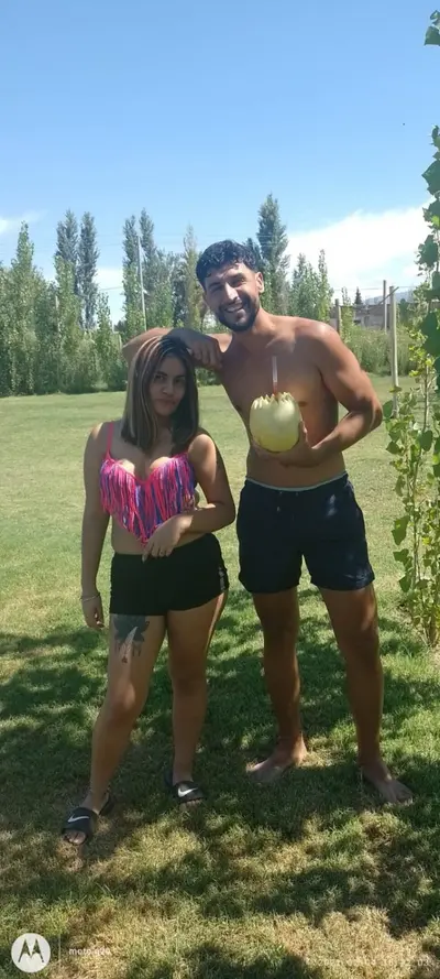pendeja tetona me chupa la pija en una quinta cover image