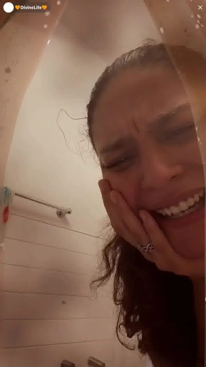 tiktok live offscreen clapping main image