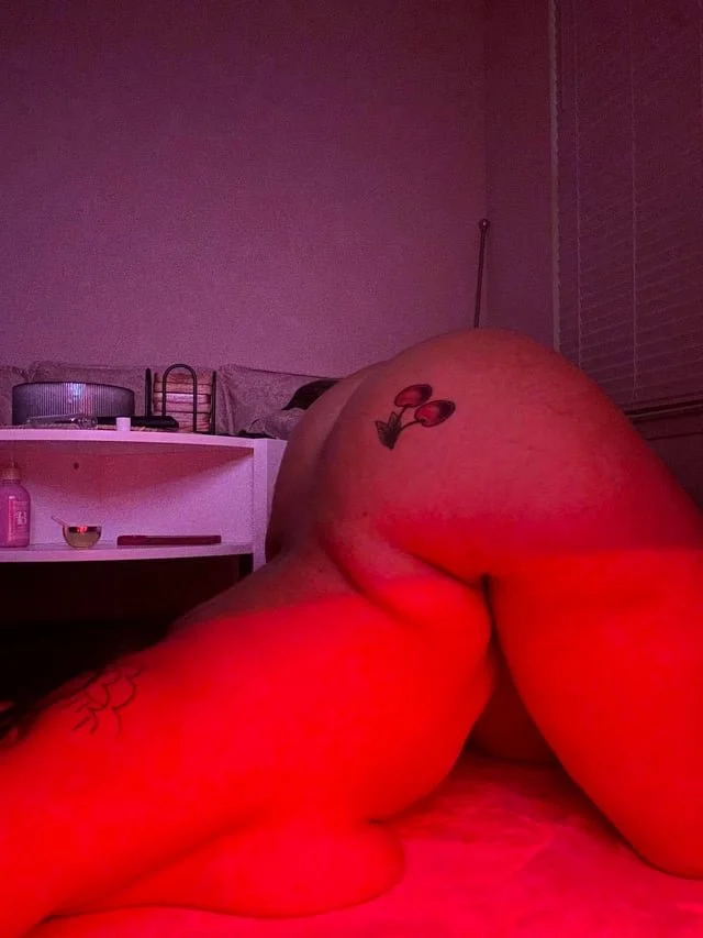 Thick ass Auntie ass clapping/nudes pt 4 image 14