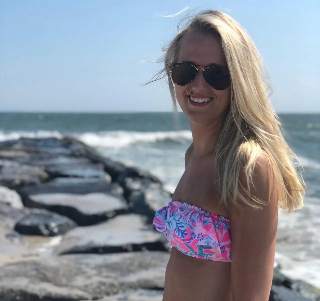 Skinny milf image 3