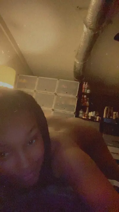 Ebony Mom leaked cover image