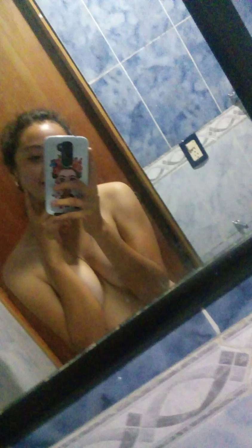 La prima más putita de la familia 🥵 image 33