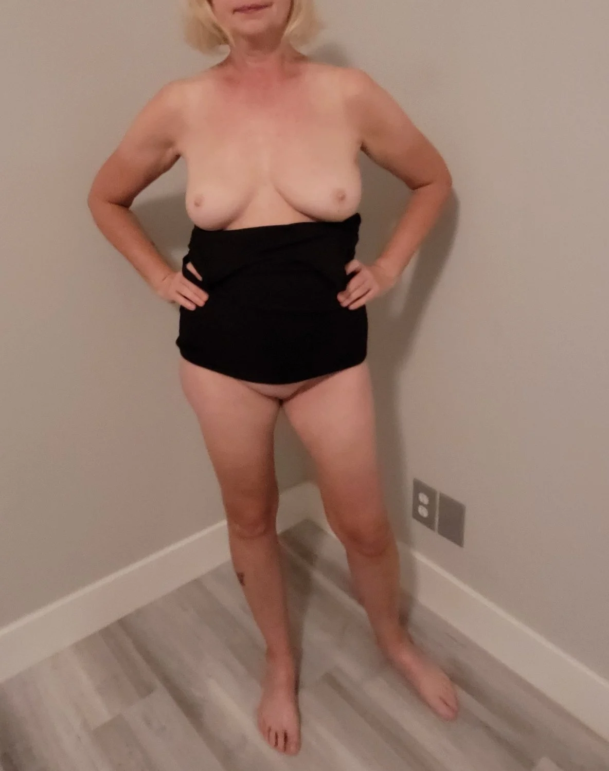 teacher masturbates with buttplug in ass - video & pics leaked image 5