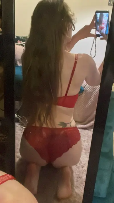Webslut Ella Uk cover image