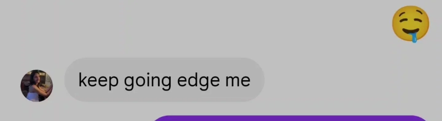 college student finds time to goon in class. horny over texts image 3