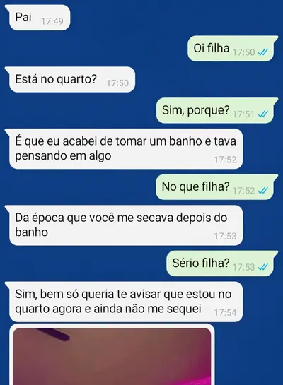 A Filha quer reviver os bons momentos com o Papai! cover image