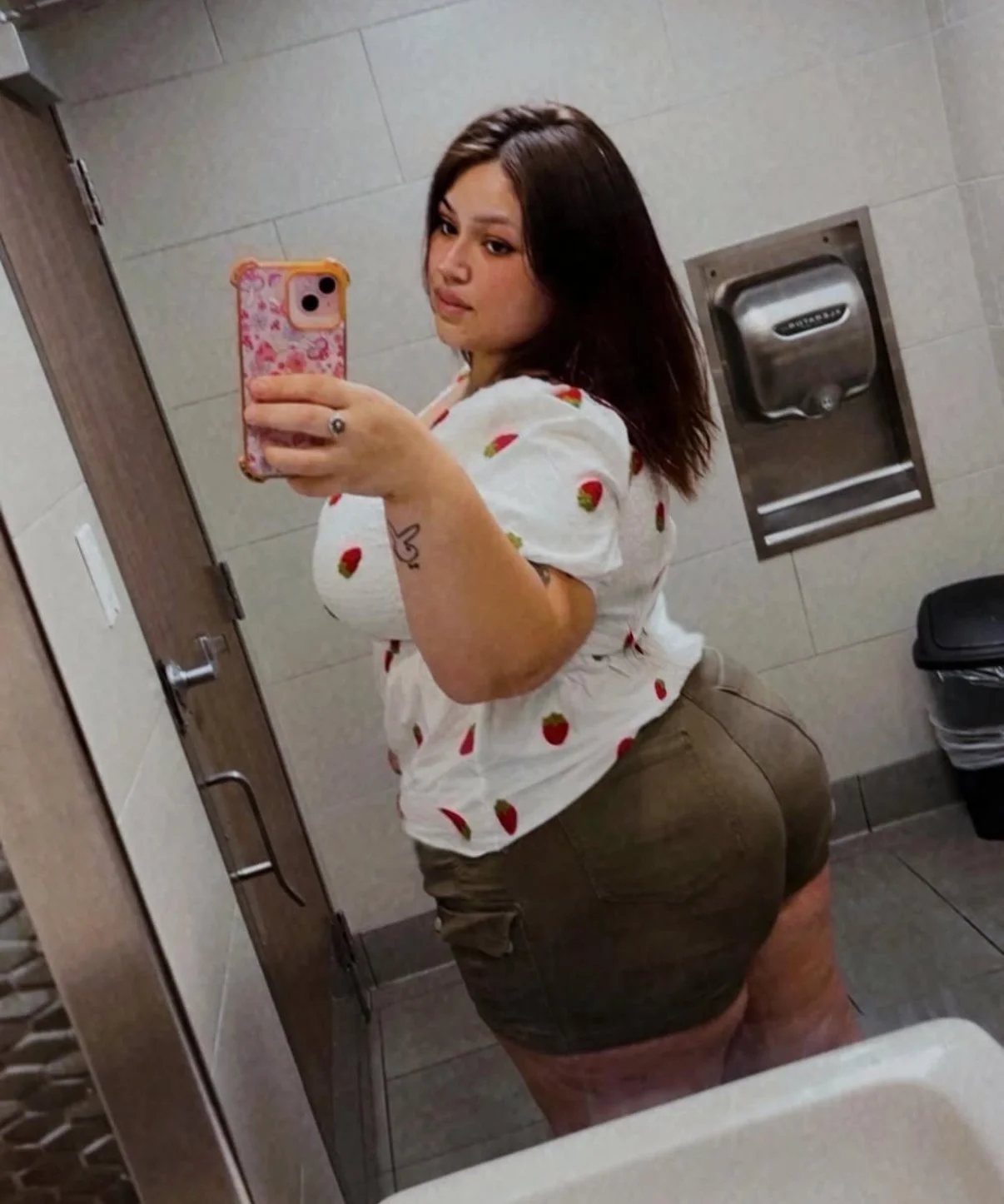Bbw latina image 4