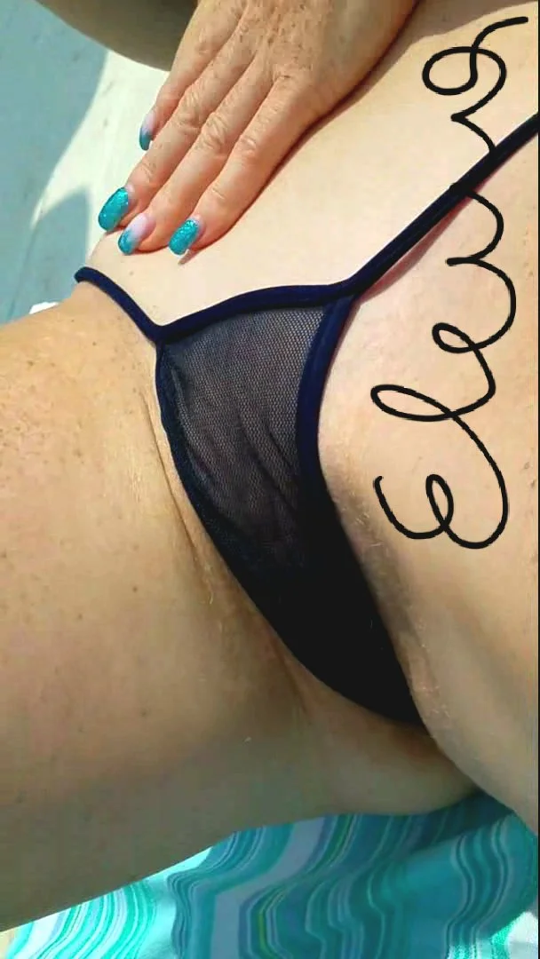 Whore Elena image 14