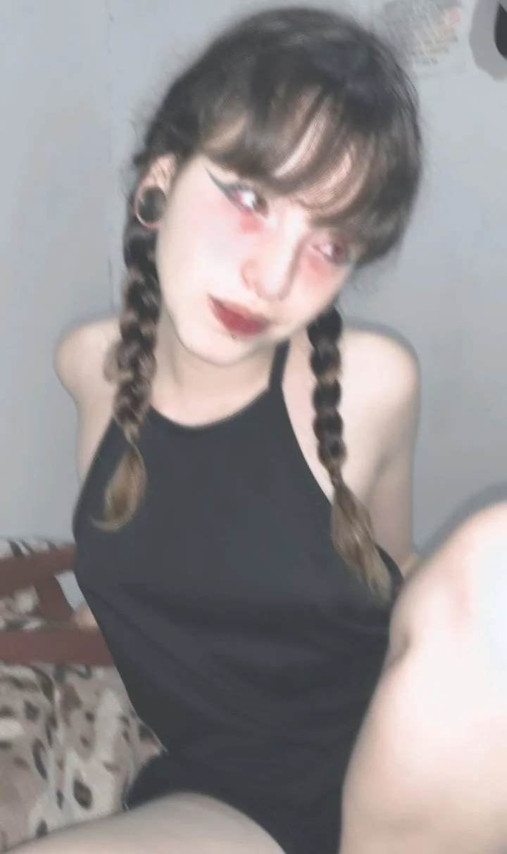 Puta culona colombiana que se llama Camila Zamora de 22 años , uff una flaquita muy rica image 8