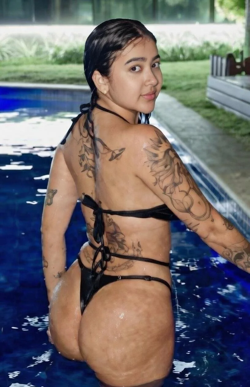 Beca novinha image 2