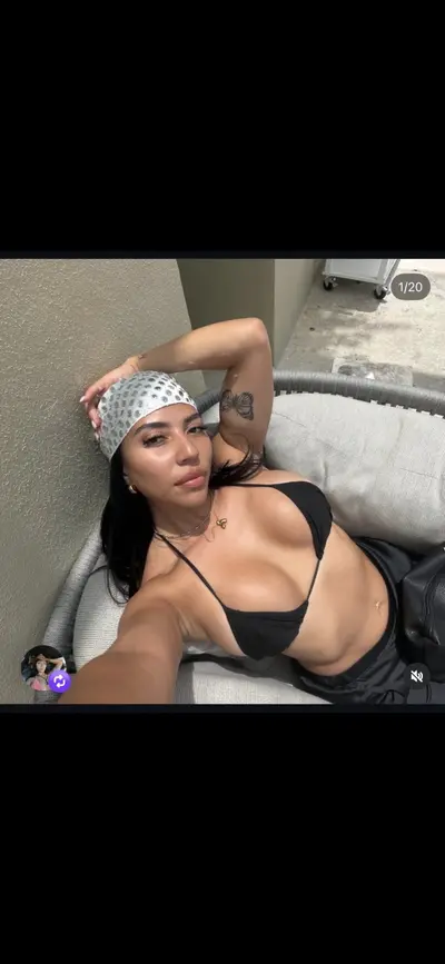 Leaked Latina OF Baddie loves to get fucked 🔥 cover image