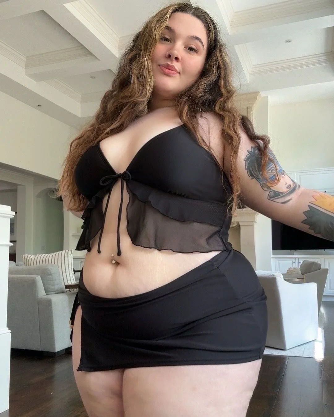 Chubby>TeenMistress image 4