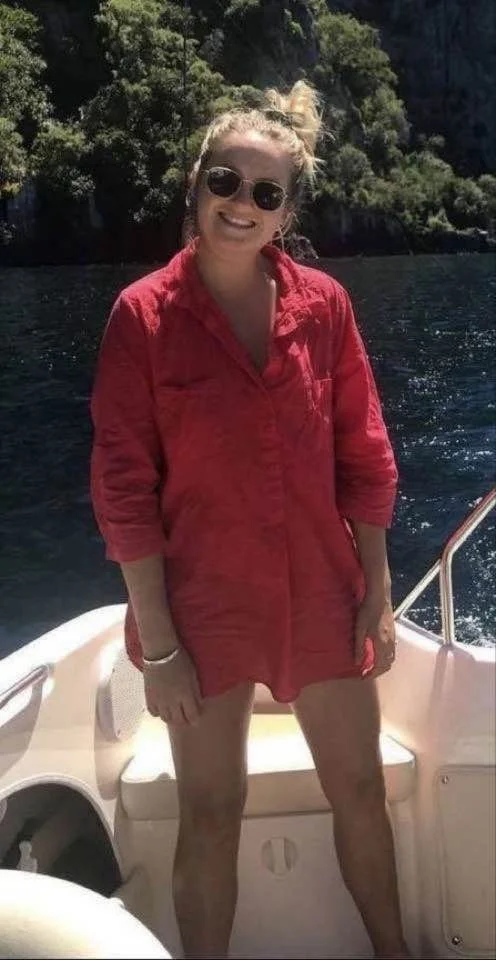 Slut wife Ani has an amazing bod that everyone should enjoy image 18